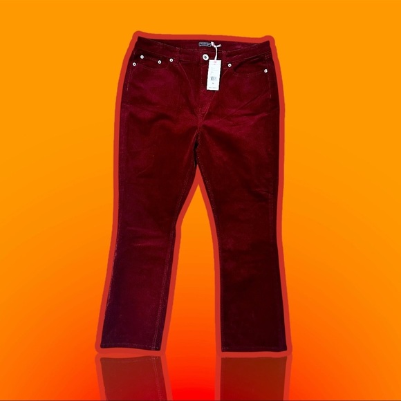 NWT Vineyard Vines Kick-Flare High-Rise Corduroy Pants in “Crimson” Red Size 32 - Picture 1 of 9